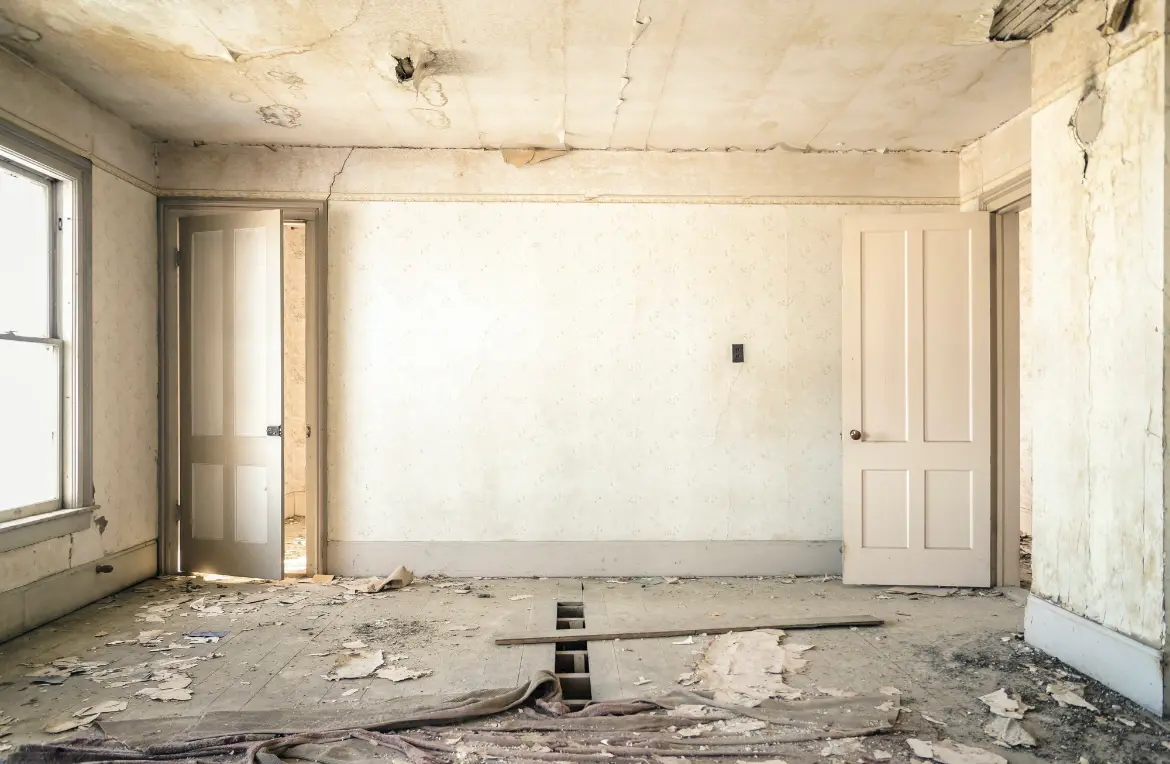 Waste disposal crew managing a cleanout project in Humboldt Hill